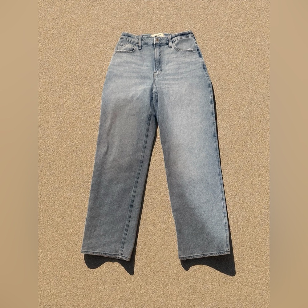 HOLLISTER Women’s Ultra High Rise Dad Jeans Tag Size 28 6R Actual Size 28x29
